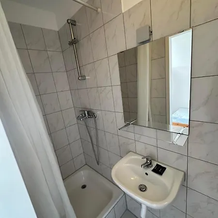 2-rent Group Han53 *