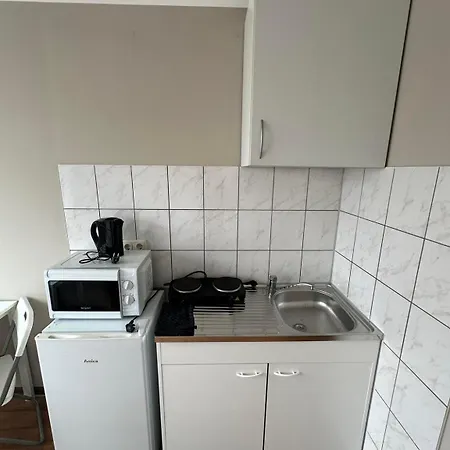 Budget Olympia Park 53 *