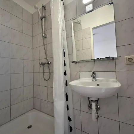 2-rent Group Han53 * Munique