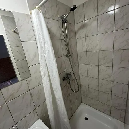 2-rent Group Han53