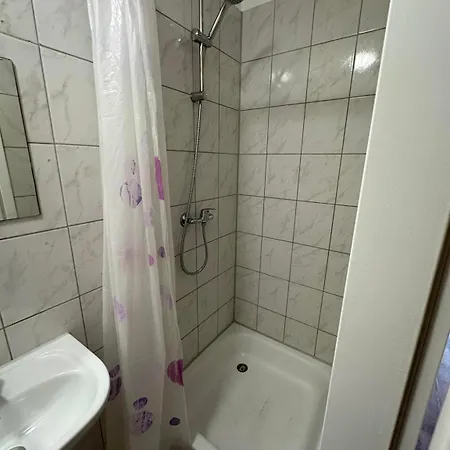 2-rent Group Han53