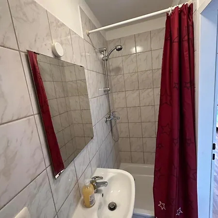 2-rent Group Han53 Ostello