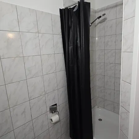 2-rent Group Han53