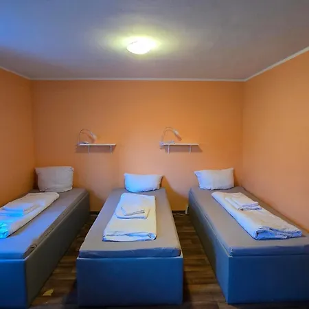 2-rent Group Han53