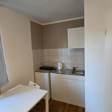 Vandrarhem 2-rent Group Han53