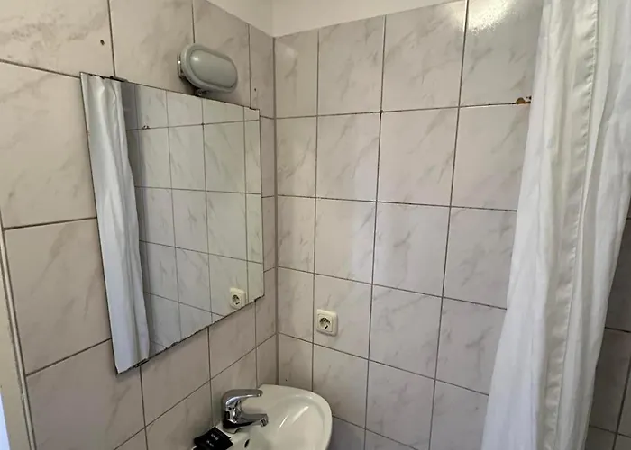 2-rent Group Han53 *