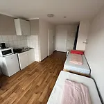 2-rent Group Han53 *