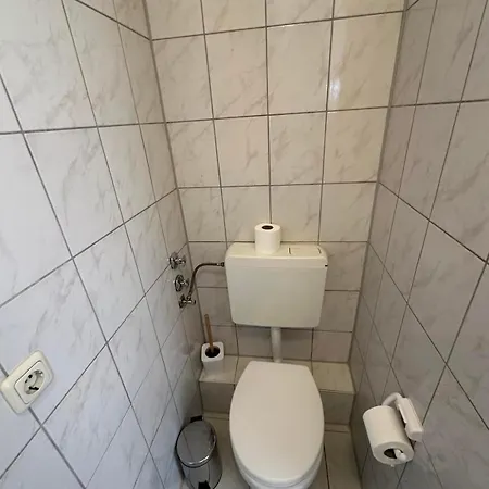 2-rent Group Han53