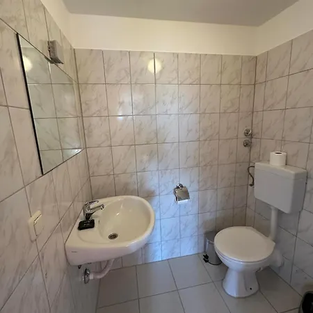 2-rent Group Han53 Hostel