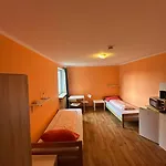 Ξενοδοχείο με διαμερίσματα 2-rent Group Han53
