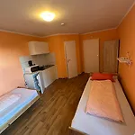2-rent Group Han53 Ξενοδοχείο με διαμερίσματα *