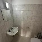 Ξενοδοχείο με διαμερίσματα 2-rent Group Han53 *