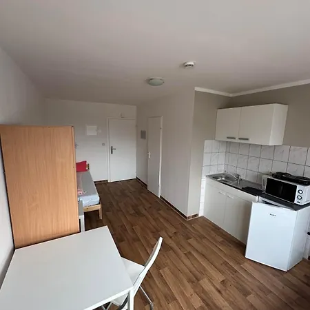Ξενοδοχείο με διαμερίσματα 2-rent Group Han53