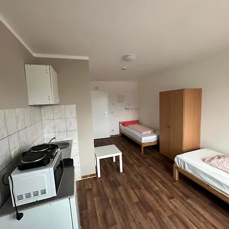 Ξενοδοχείο με διαμερίσματα 2-rent Group Han53 *